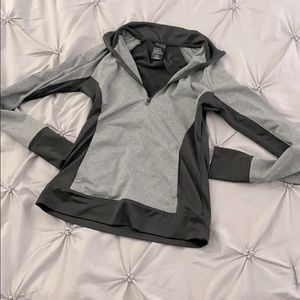 Athletic 3/4 Zip Pullover